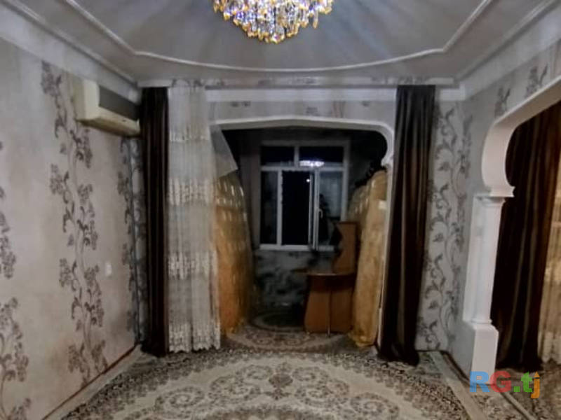 5-комн. квартира, 100 м² 3 этаж на продажу