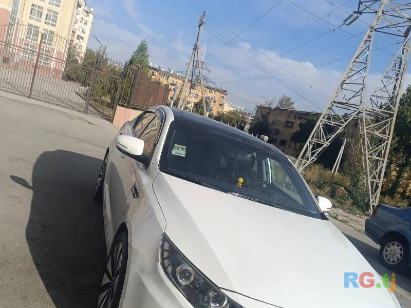 Kia 2.0 2011 г.